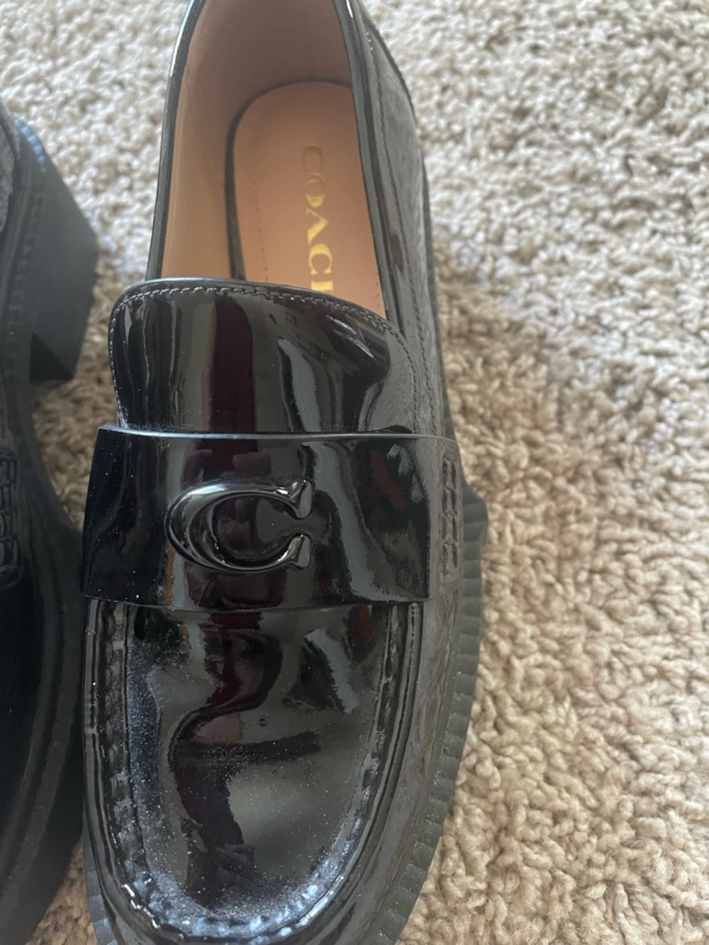 Coach Leah Patent Leather Loafer with a Chunky Lug Sole  in Sz 37/7 NWOB - Picture 8 of 11